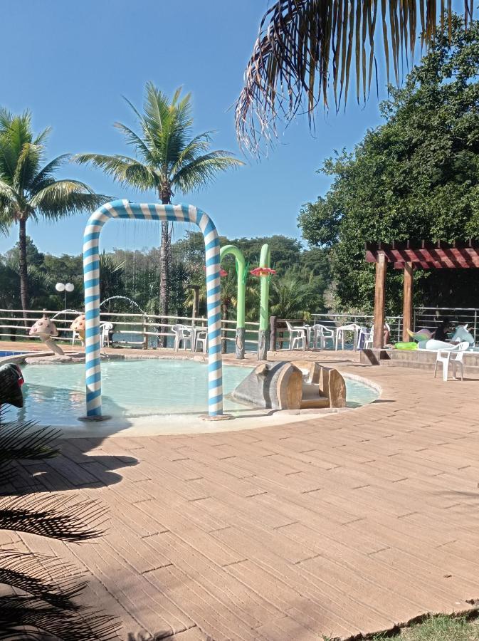 Apartamento Pontal Do Lago Caldas Novas Kültér fotó